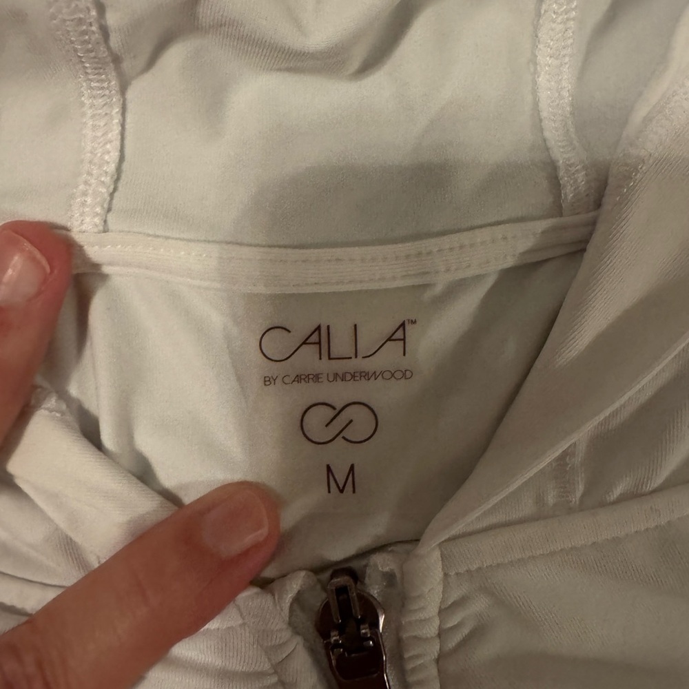 CALIA by Carrie Underwood Cream Ruched Long Sleeve Hoodie - Picture 3 of 3
